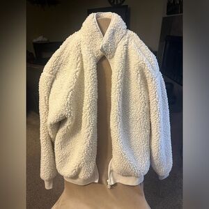 VS Victoria’s Secret Vanilla/White Sherpa jacket.